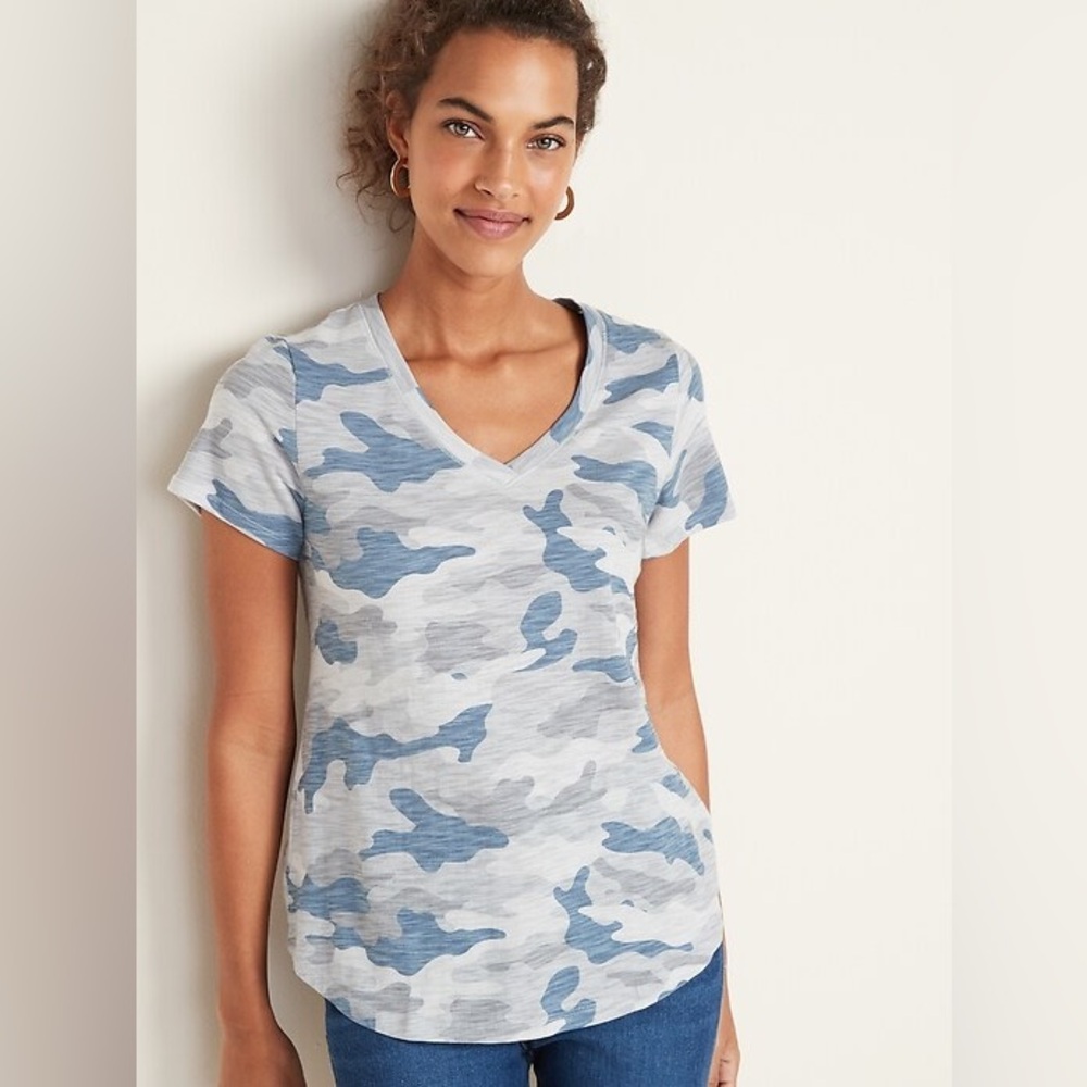 NWT Old Navy EveryWear Slub V-Neck Tee Size Small Blue Camo Cotton Relaxed Fit